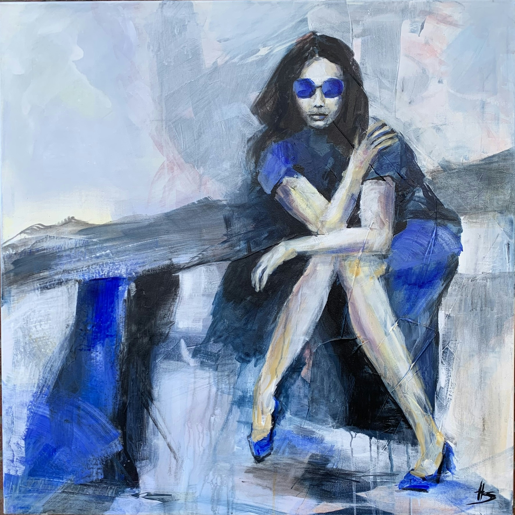 Kunstwerk von Heike Schümann zeigt eine sitzende vorgebeugte Frau mit gekreuzten Beinen